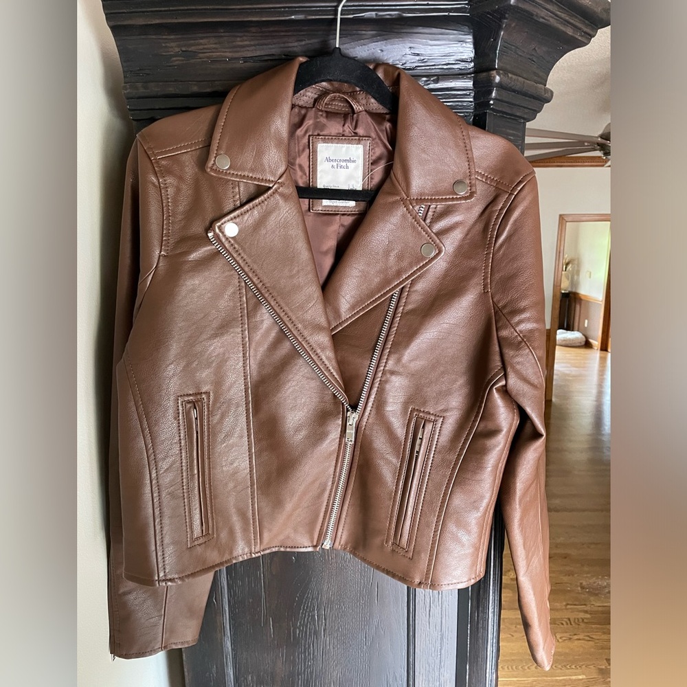 Abercrombie & Fitch Women’s Vegan Leather Moto Jacket - L